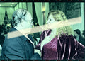 Original-Fotonegativ des Komponisten und Pianisten Carles Santos im Gespräch mit Carmen Alborch, Premis Octubre Valencia 1999, 35-mm-Film, selten.