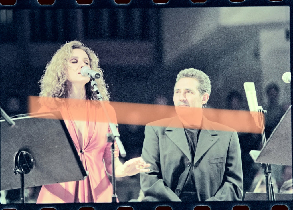 Original photographic negative Ana Belén and Miguel Ríos stage moment Kurt Weill Valencia 1999 35mm film Rare
