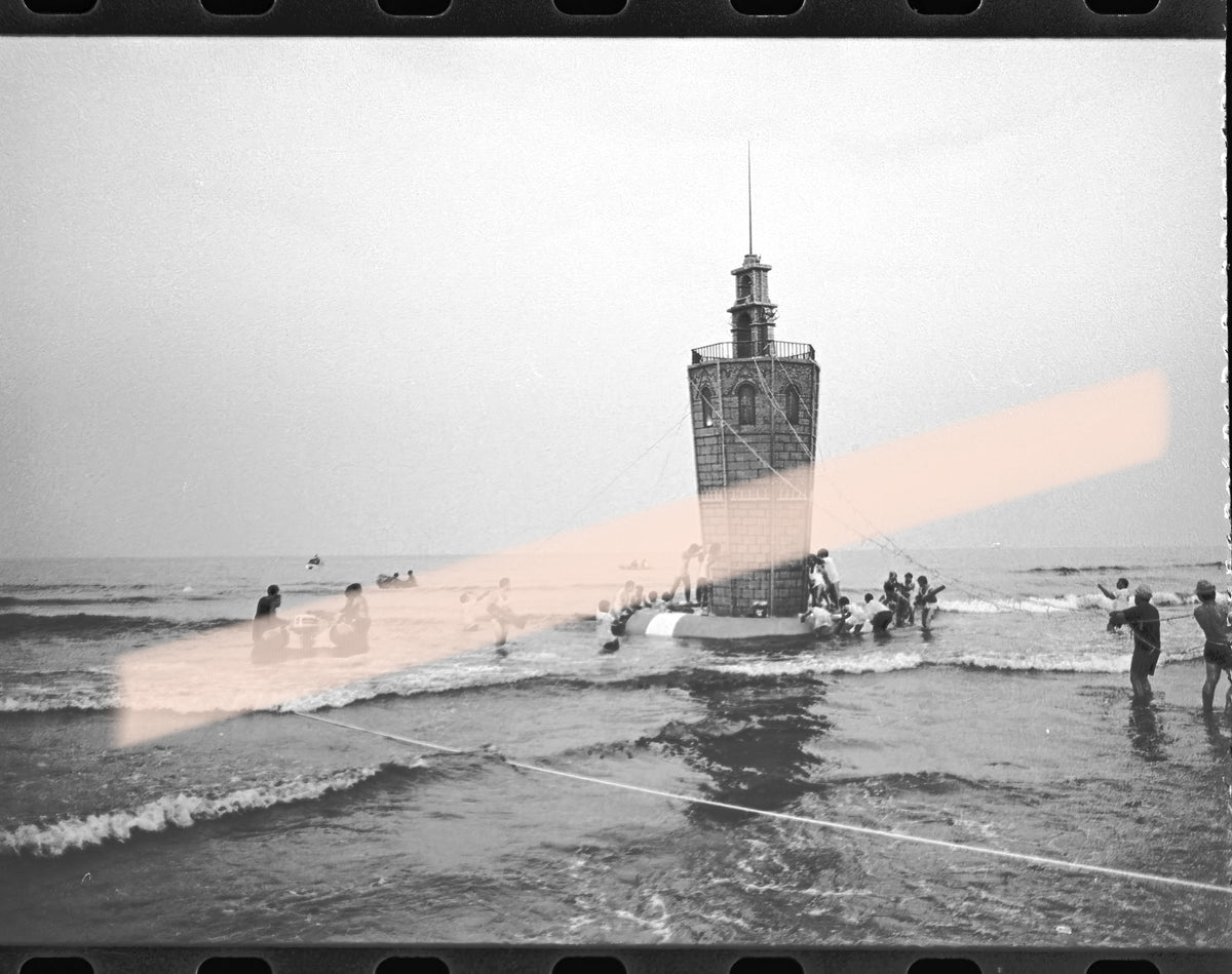 Negativo fotográfico original Antoni Miralda artista Honeymoon Project falla flotante del Miguelete entre participantes Valencia 1991 35mm film Rare