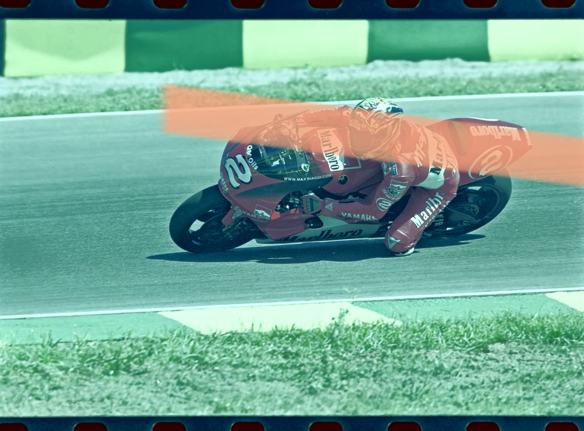 Originales Fotonegativ Max Biaggi Marlboro Yamaha Motorradsport GP Valencia 500cc 1999 35mm Film Selten