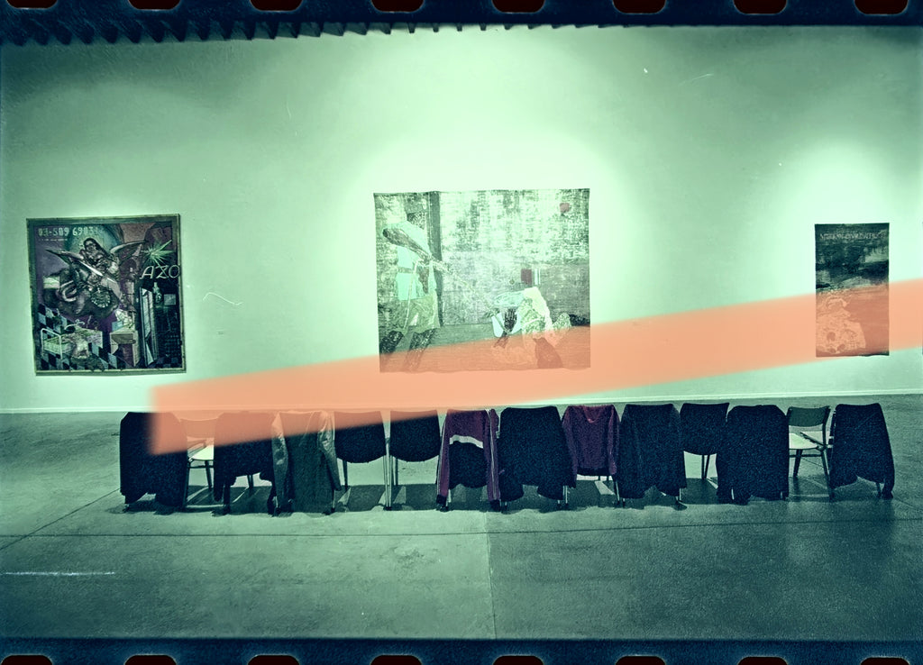 Originales Fotonegativ Ausstellung Blut und Feuer EACC Castellón 1999 Raumansicht 35mm Film Selten