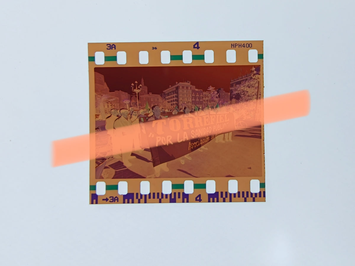 Originales Foto-Negativ Nachbarschaftsverein Torrefiel öffentliche Gesundheit Valencia 1999 35mm Film Selten