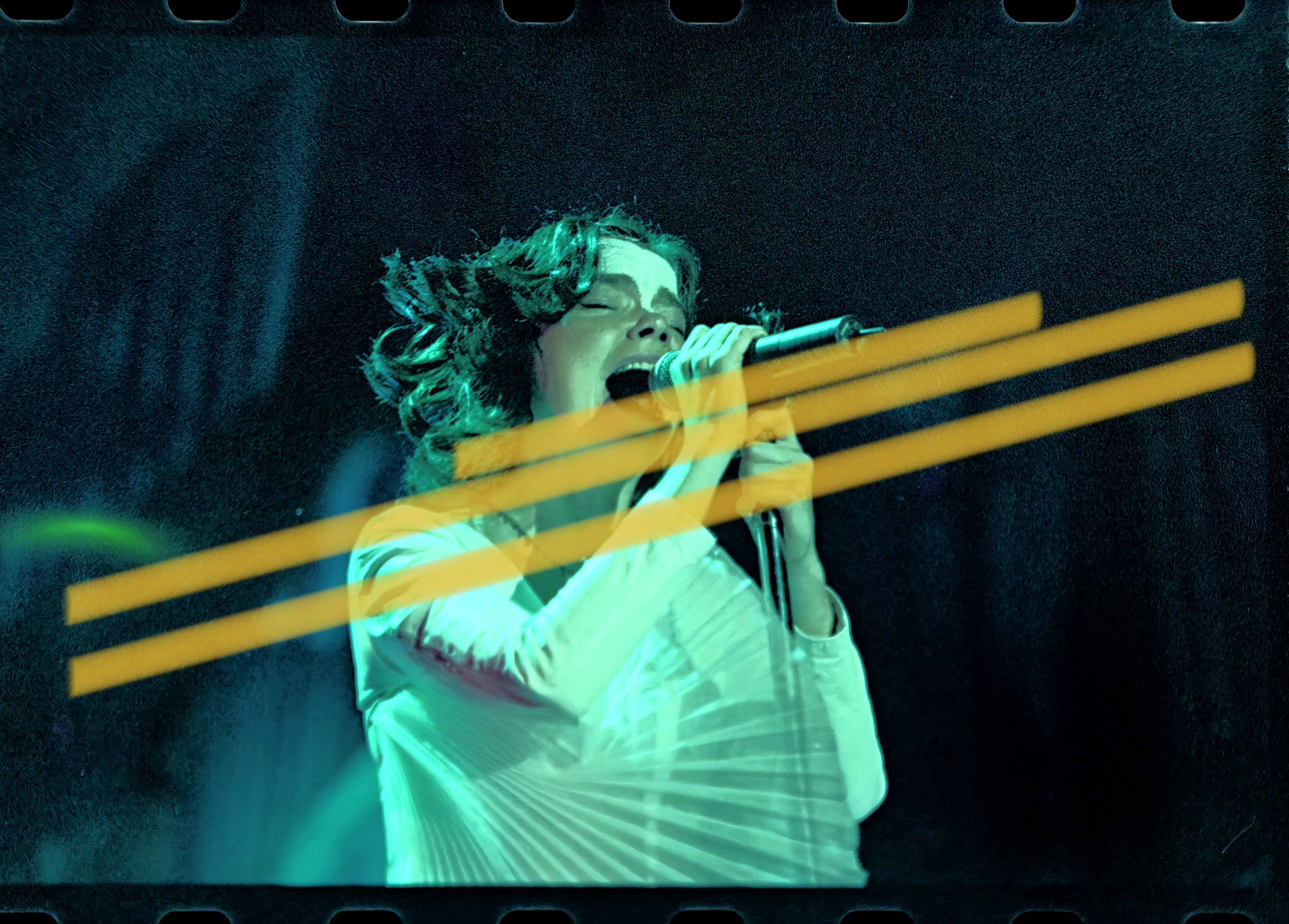 Negativo fotográfico original Björk cantante y compositora islandesa Festival Internacional de Benicàssim año 1998 film Rare