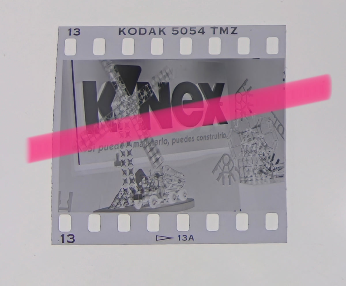 Originales Negativ von K'NEX-Konstruktionen, ausgestellt auf der Internationalen Spielwarenmesse Valencia 1996, 35-mm-Film, selten