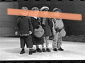 Negativo fotográfico original niños en pasarela de moda infantil FIMI Feria Valencia 1996 35mm film Rare