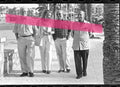 Negativo fotográfico original actores Manuel Alexandre y María Vico caminando por Peñíscola en el 40 aniversario de Calabuch 1996 35mm film Rare