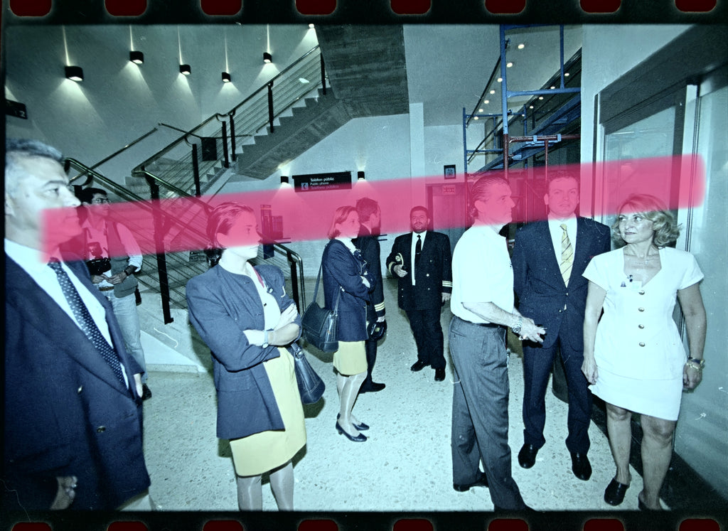Original photographic negative Iberia plane hijacking people and airport staff Manises Valencia 1998 35mm film Rare