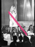 Negativo fotográfico original Claudia Schiffer modelo desfilando Premios Nova Valencia 1997 35mm film Rare