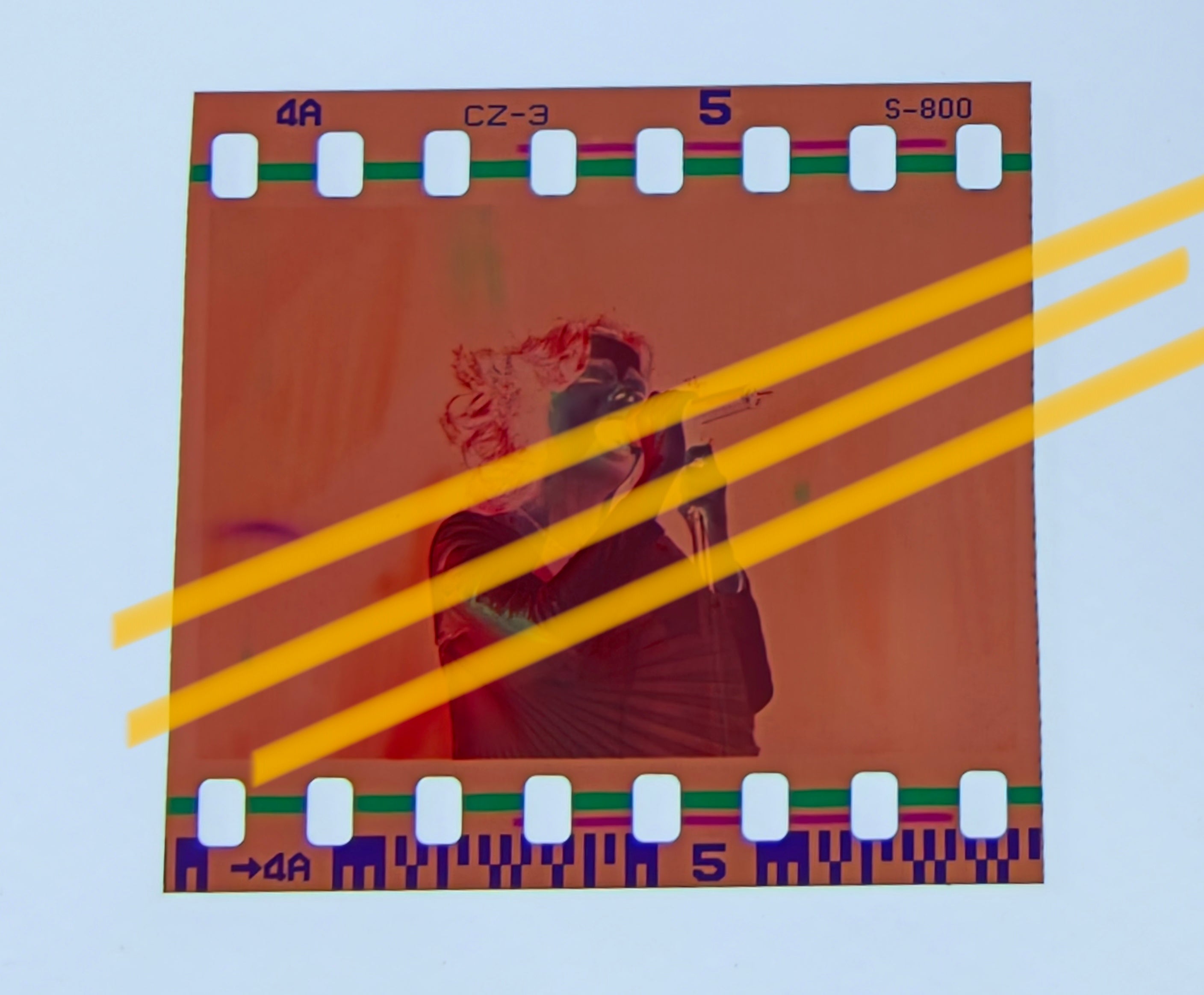 Negativo fotográfico original Björk cantante y compositora islandesa Festival Internacional de Benicàssim año 1998 film Rare