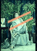 Original-Fotonegativ Claudia Cardinale sitzend Mostra de València 2000 35mm-Film Selten