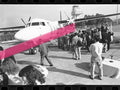 Negativo fotográfico original avión Air Nostrum Fokker 50 «Aladerno» rodeado de prensa en inauguración aeropuerto de Manises Valencia 1994 35mm film Rare
