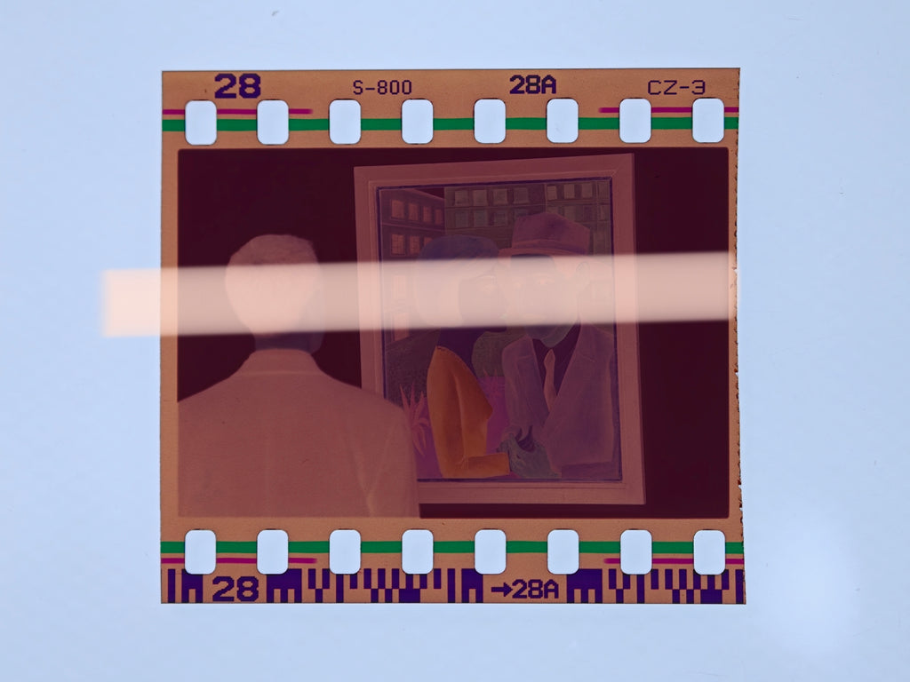 Originales Negativ eines Besuchers vor dem Gemälde von Lasar Segall, Ausstellung Brasilien, IVAM Valencia 2000, 35-mm-Film, selten.