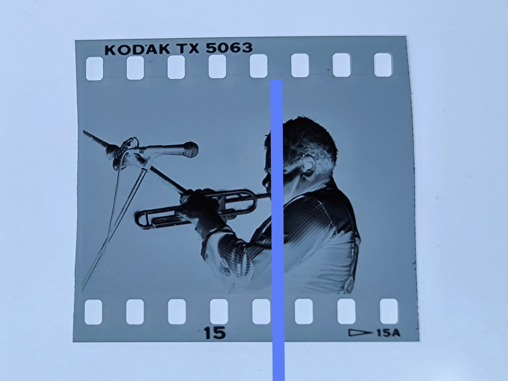 Negativo fotográfico original Dizzy Gillespie trompetista músico estadounidense de jazz 35mm film Rare