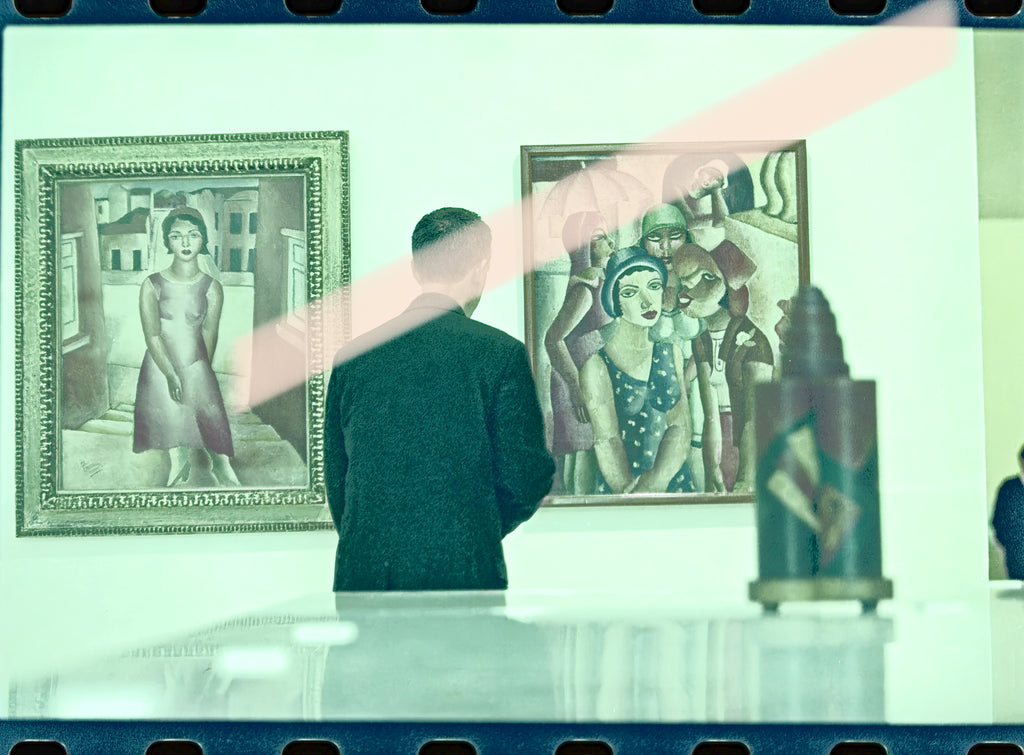 Originales Fotonegativ des Malers Emiliano Di Cavalcanti, Ausstellung „Menina“ und „Cinco moças de Guaratinguetá“, Brasilien, IVAM Valencia, Oktober 2000, 35mm-Film, selten