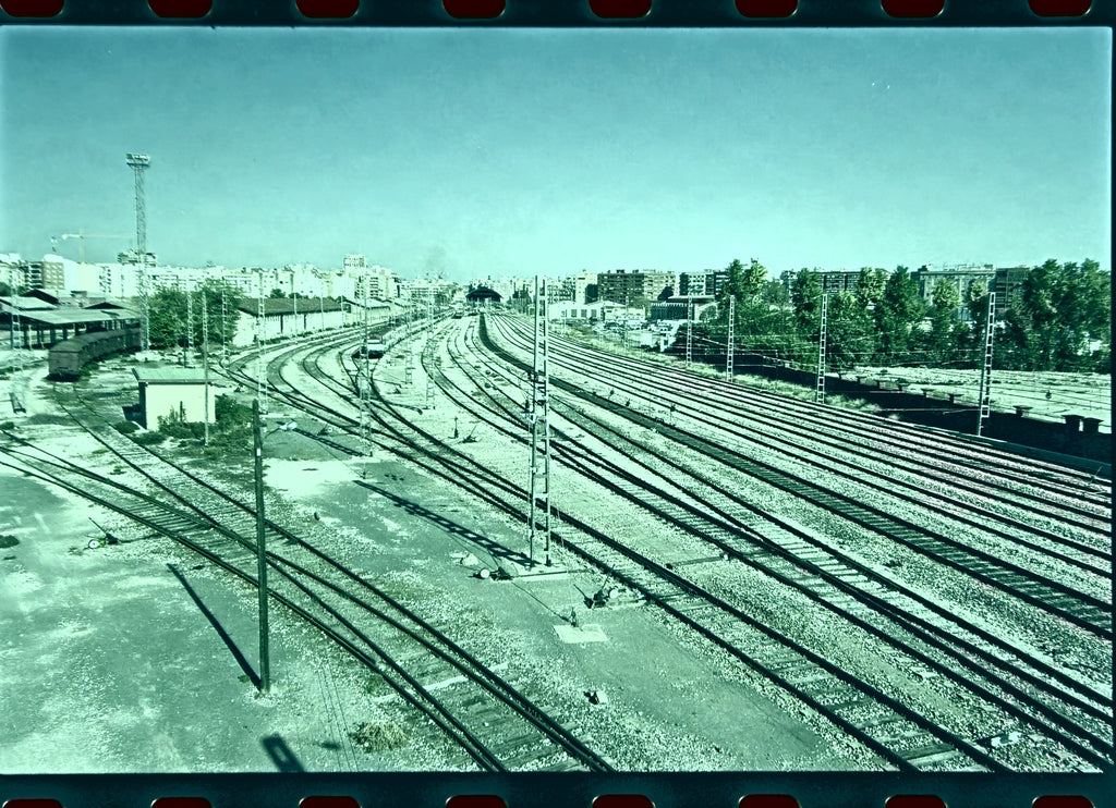 Originales Fotonegativ, Bahngelände des Parque Central, Estación del Norte Valencia 1998, 35mm Film, Selten