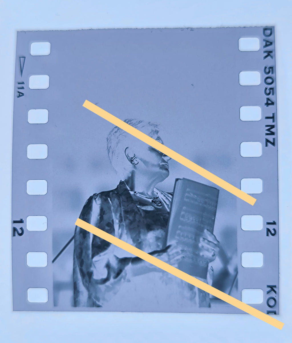 Negativo fotográfico original Victoria de los Ángeles Soprano 35mm film Rare