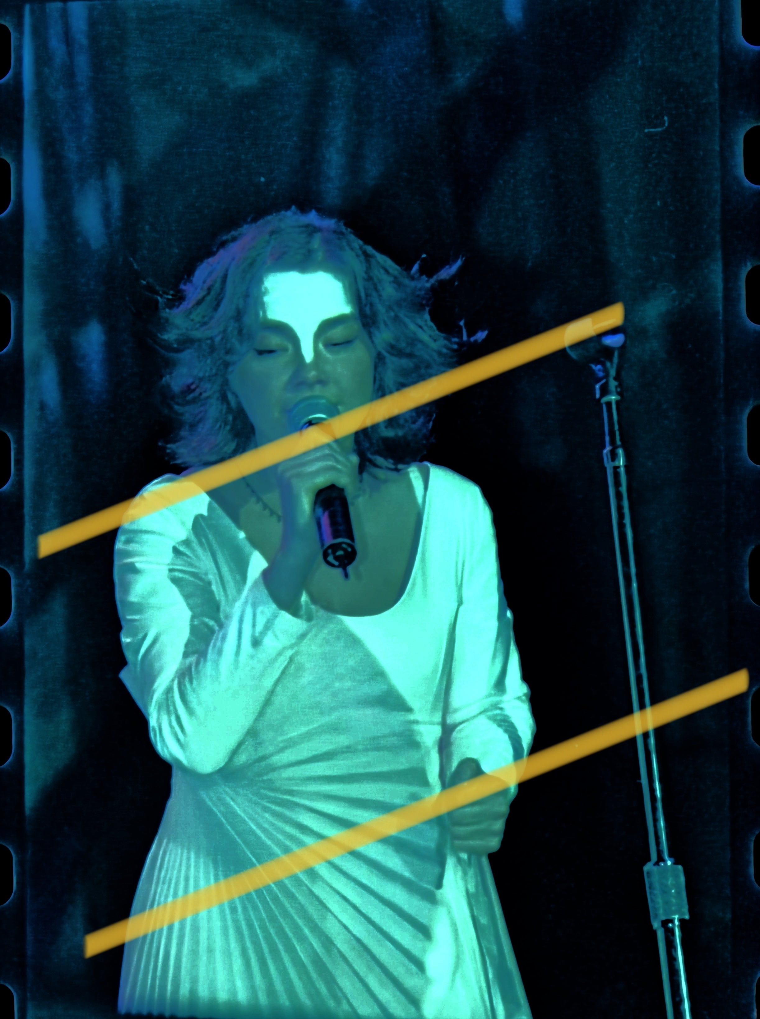 Original-Fotonegativ Björk, isländische Sängerin und Songwriterin, Internationales Festival von Benicàssim, Jahr 1998, seltener Film