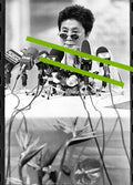 Originales Foto-Negativ von Yoko Ono, Konzeptkünstlerin und Ehefrau von John Lennon, Mitglied der Beatles, 35mm Film, Selten