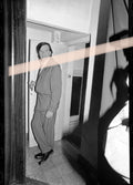 Negativo fotográfico original actor y director teatral Josep Maria Flotats junto a una puerta Premis Octubre Valencia 1995 35mm film Rare