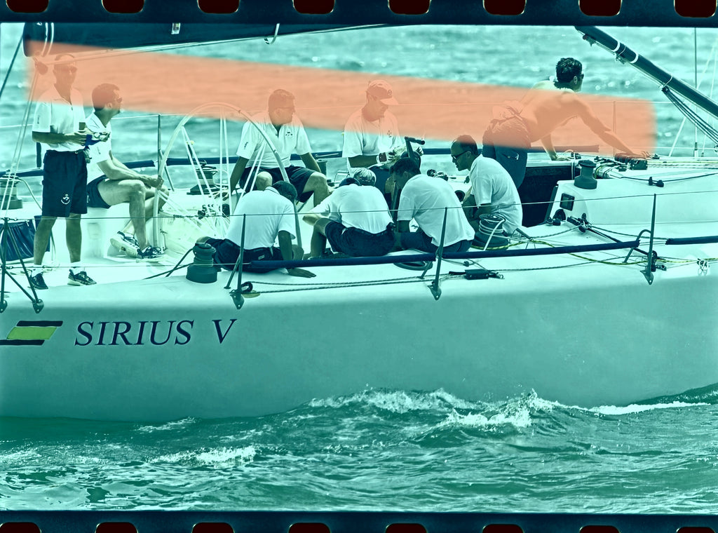 Negativo fotográfico original velero de competición Sirius V Trofeo S.M. La Reina Regatas Valencia 35mm film Rare
