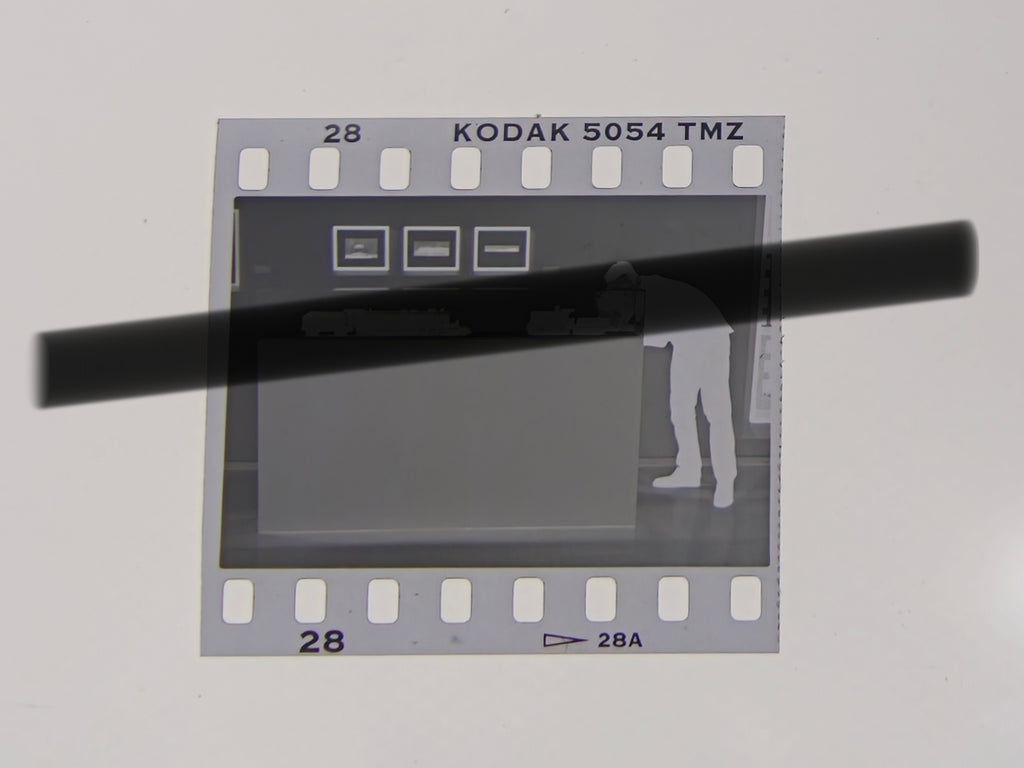 Negativo fotográfico original juguetes ferroviarios de madera de Joaquín Torres-García exposición Aladdin Toys IVAM Valencia 1997 35mm film Rare
