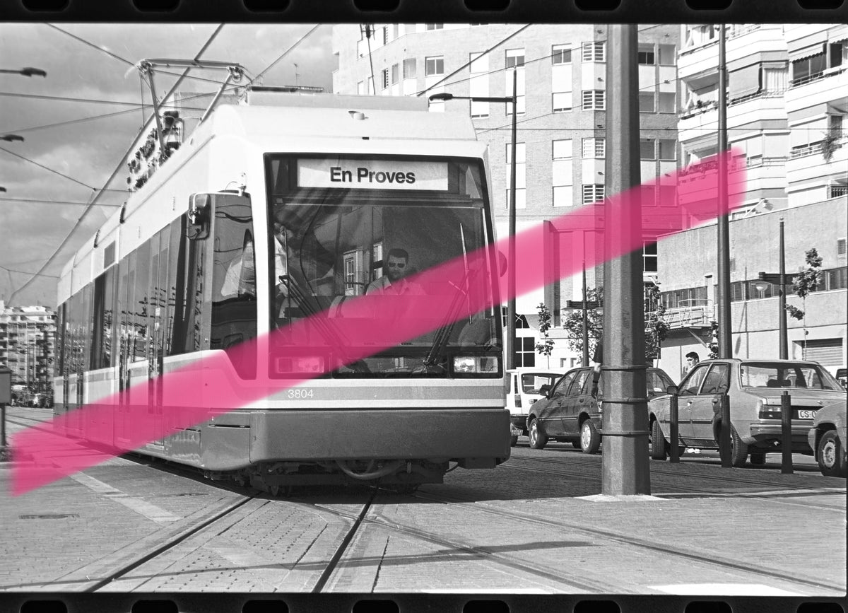 Negativo fotográfico original tranvía FGV 3804 En Proves antes inauguración Línea 4 Valencia 1994 35mm film Rare