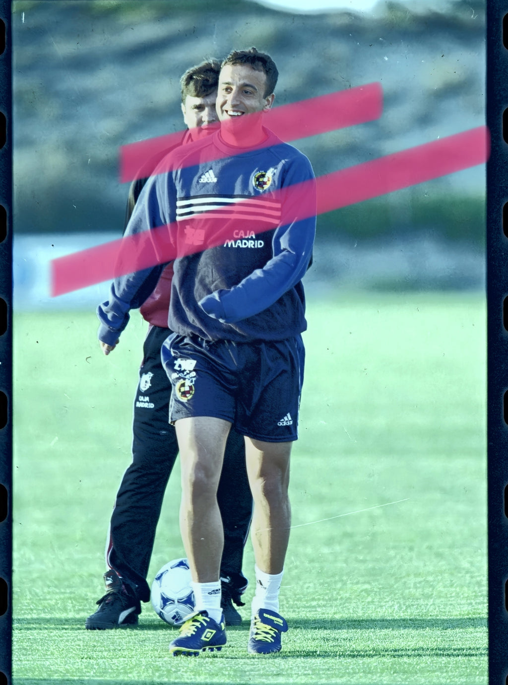 Original-Fotonegativ Fran González und José Antonio Camacho spanische Fußballnationalmannschaft Training Valencia 1999 35mm Film Selten
