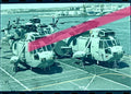 Originales Negativfoto: Royal Navy Helikopter mit eingeklappten Rotoren auf dem Deck der HMS Ark Royal, NATO, Alicante 2002. 35mm Film. Selten.